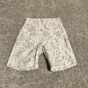 Lululemon align short